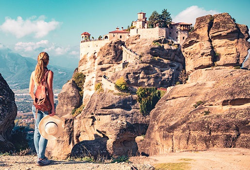 Athens to Meteora: Monasteries and Caves Day Tour with Lunch