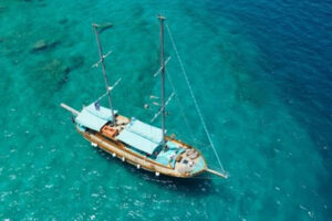 Read more about the article Sail to Agistri & Aegina – Swim, Dine & Relax in Paradise!