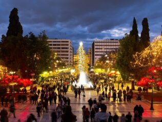 Athens,,Greece,-,December,1,,2024:,Syntagma,Square,With,Christmas