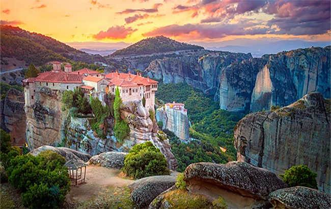 Athens to Meteora: Monasteries and Caves Day Tour with Lunch No6