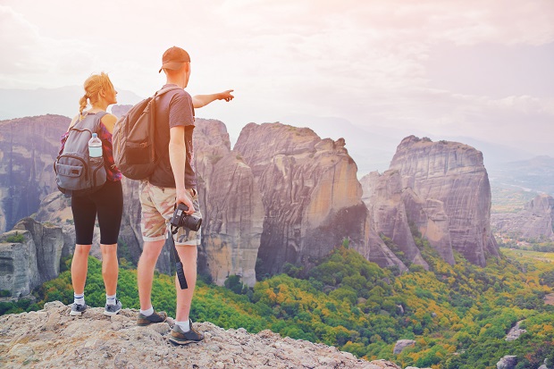 Athens to Meteora: Monasteries and Caves Day Tour with Lunch No2